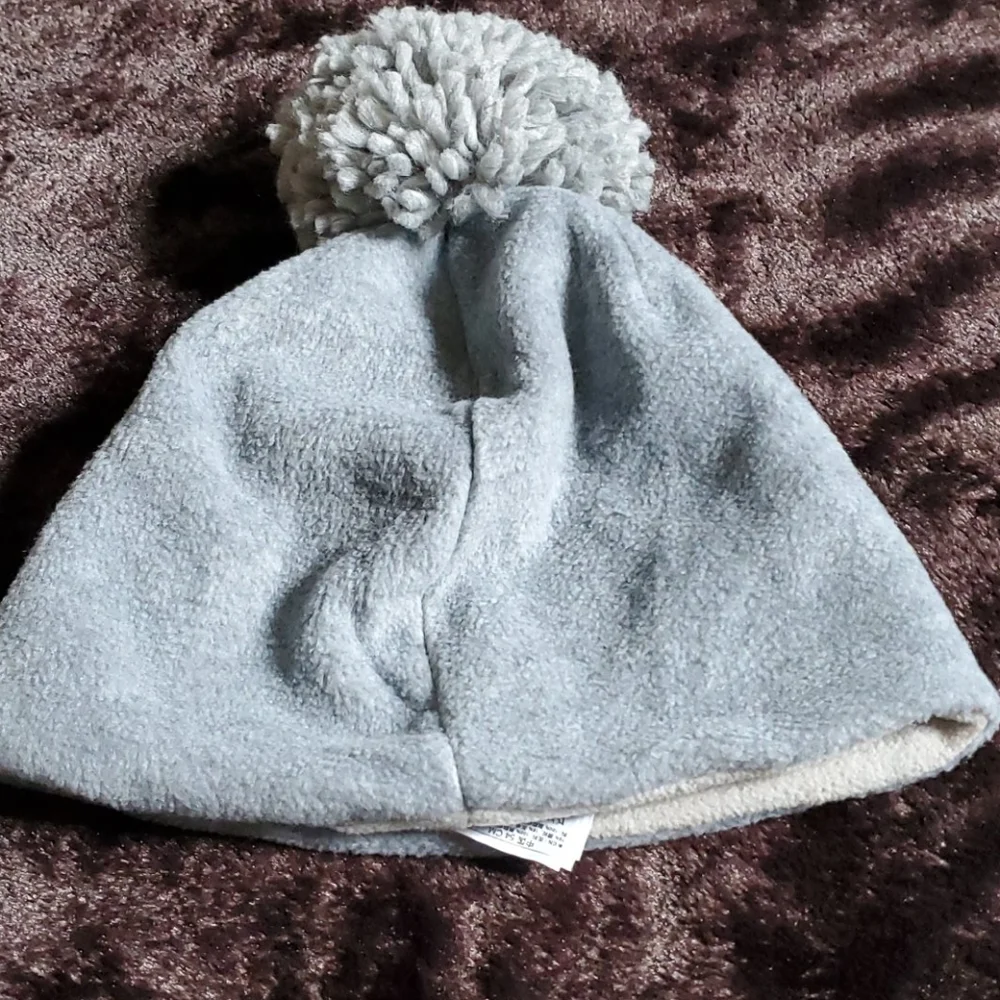 🆕️ GAP BEANIE AND MINNIE MOUSE GLOVES BUNDLE